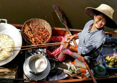 Bangkok canal vendor