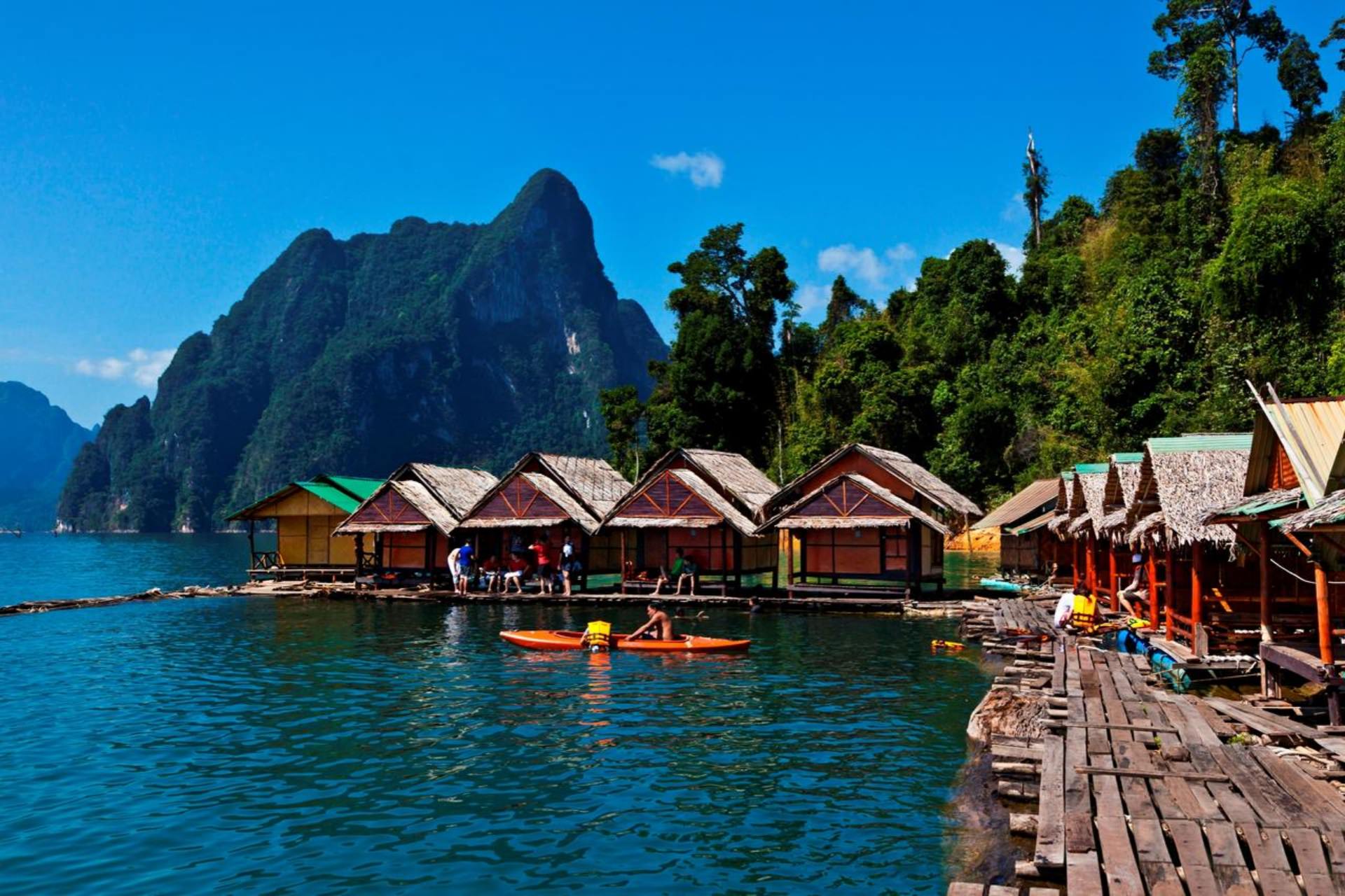 Khao Sok National Park rafthouses